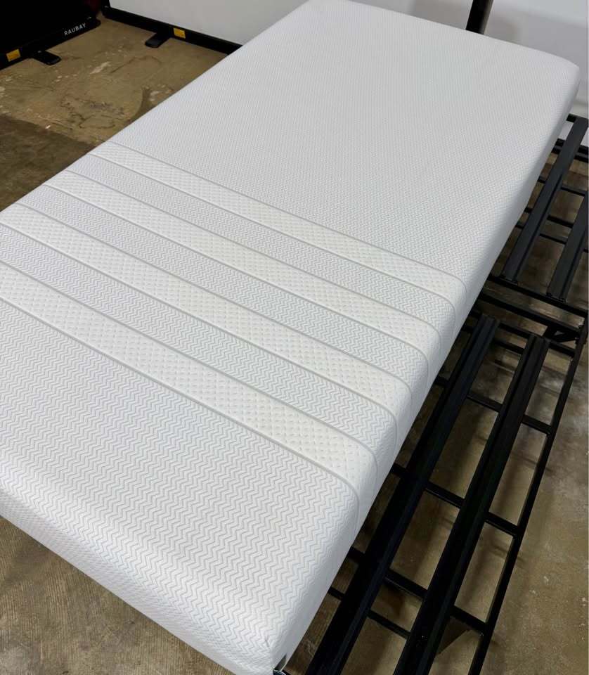 Leesa Youth Mattress (Twin)