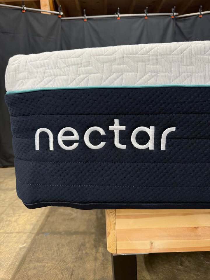 Nectar Premier Memory Foam (King)