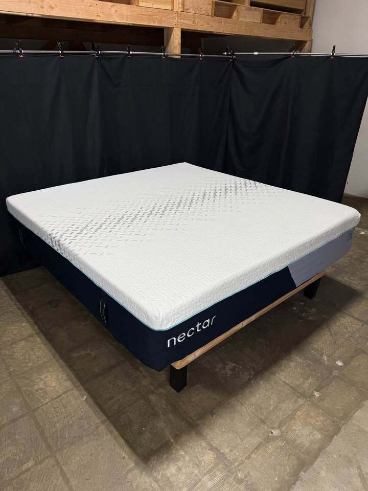 Nectar Premier Memory Foam (King)