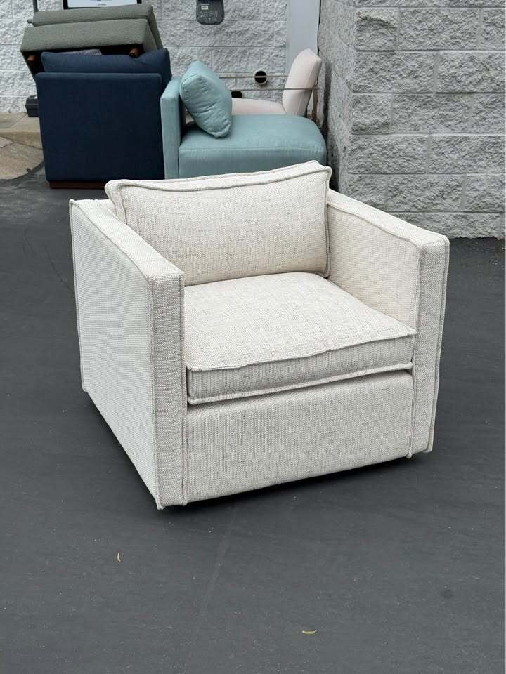 Joybird Dune Swivel Chair (Nico Oyster)