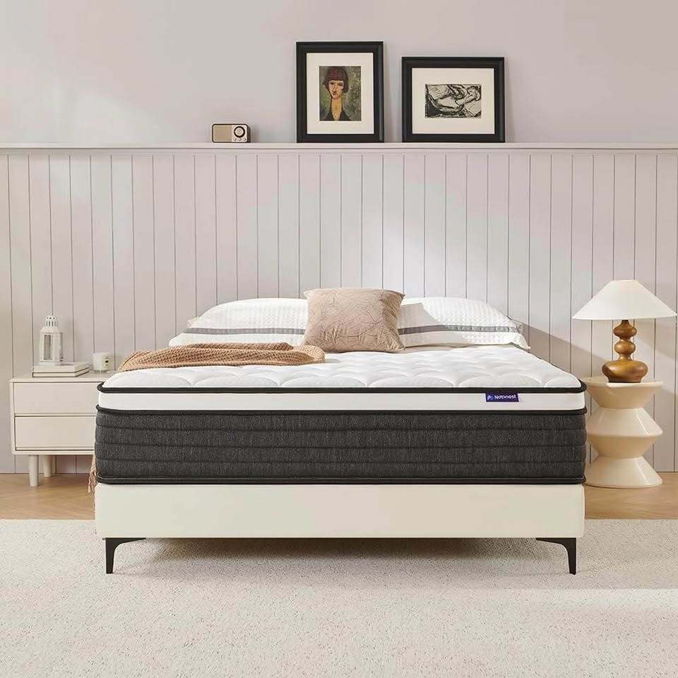 NapNest 10" Hybrid Medium-Firm Mattress (Full)