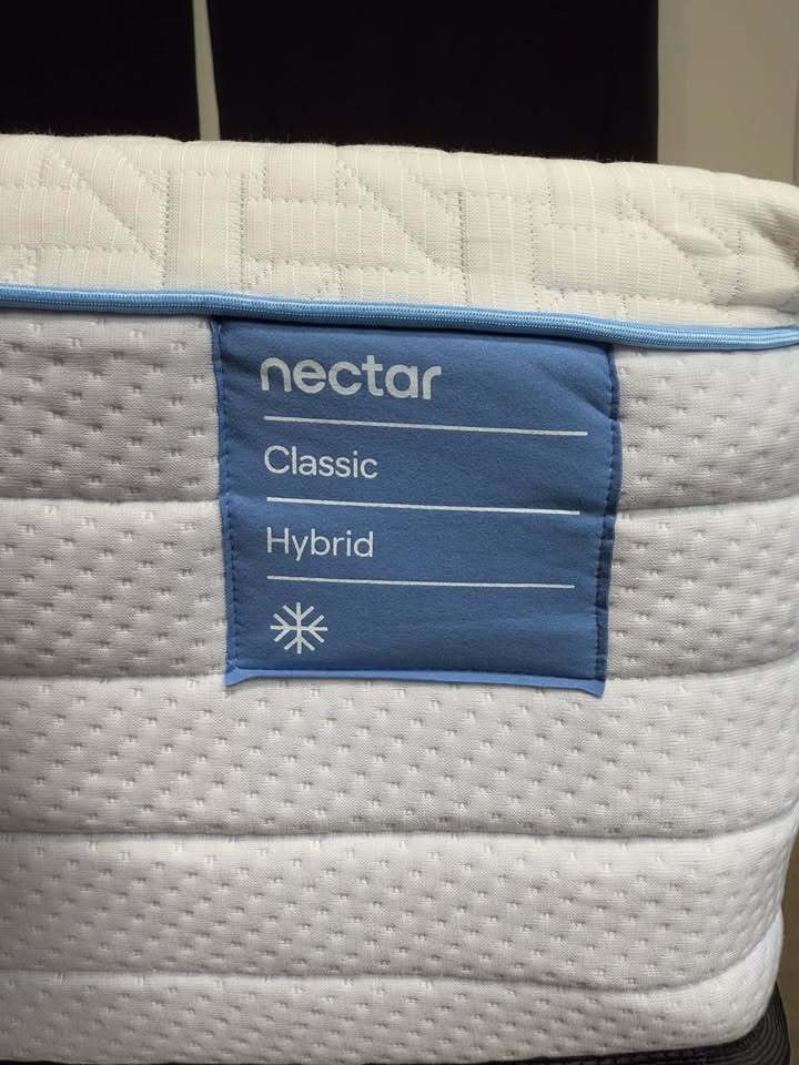 Nectar Classic Hybrid Mattress (Queen)
