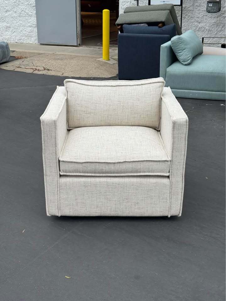 Joybird Dune Swivel Chair (Nico Oyster)