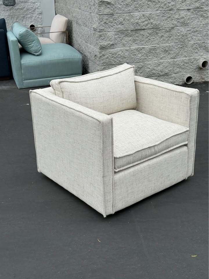 Joybird Dune Swivel Chair (Nico Oyster)