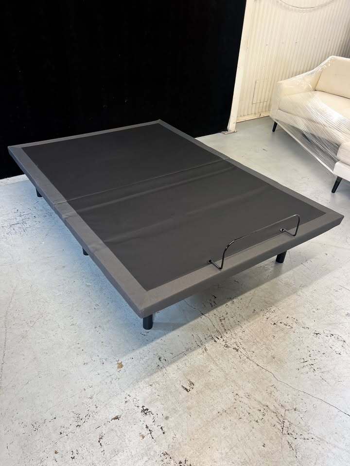 Resident Adjustable Base (Full)