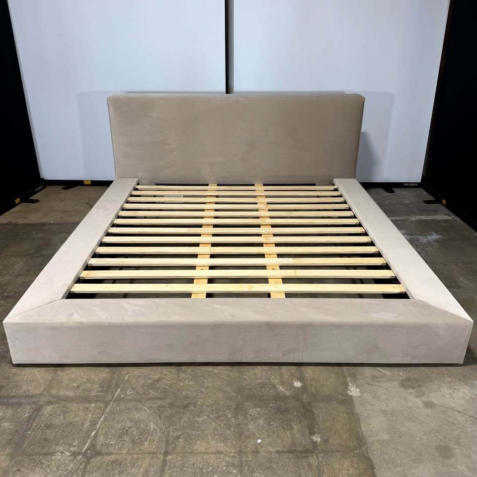 Saatva Crete Bed (Cal King, Taupe Vintage Velvet)