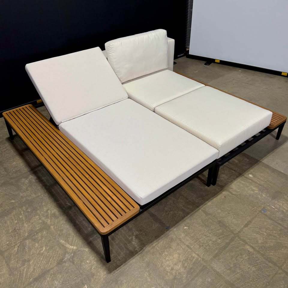 Rove Concepts Francis Outdoor Lounger with Right Chaise (Palisades Color)