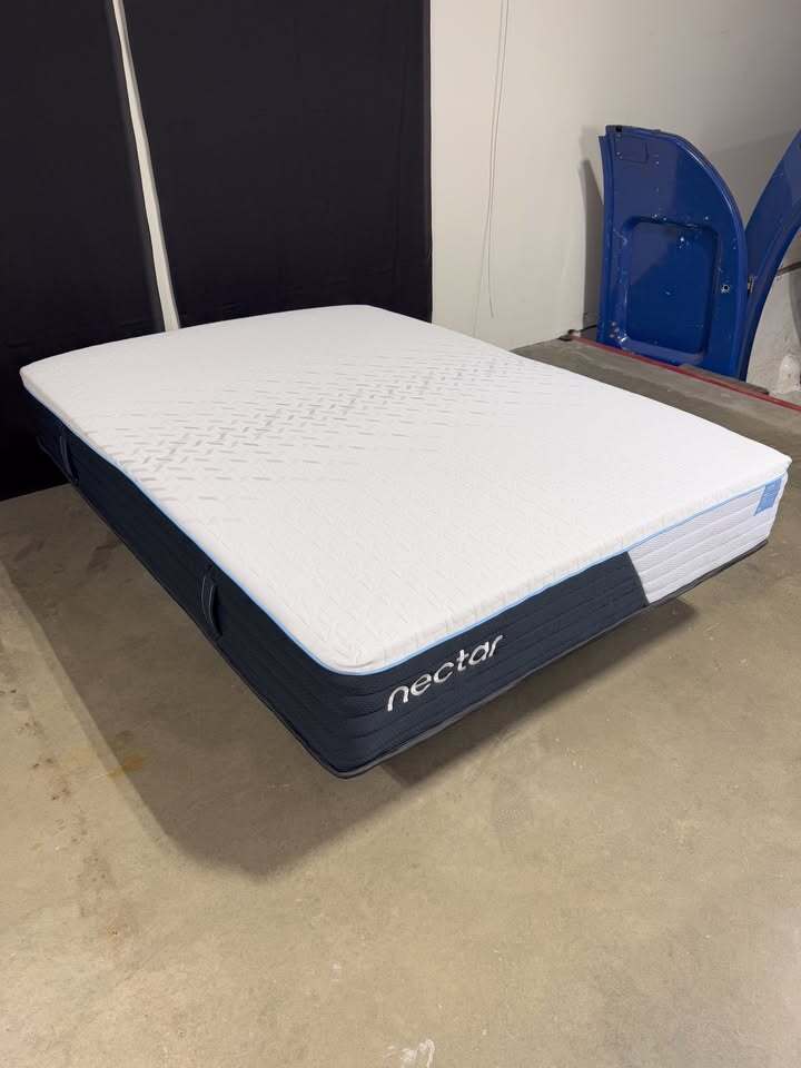 Nectar Classic Hybrid Mattress (Queen)