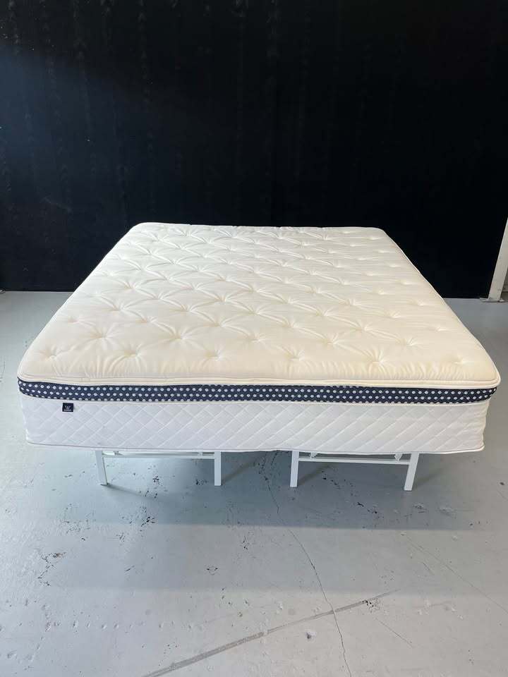 The Winkbed Mattress (King, Luxury Firm)