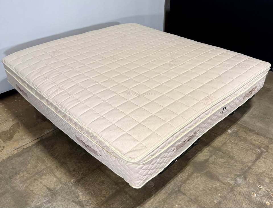 Plushbeds Luxury Bliss Hybrid Latex 12" Mattress (King, Firmness: Medium)