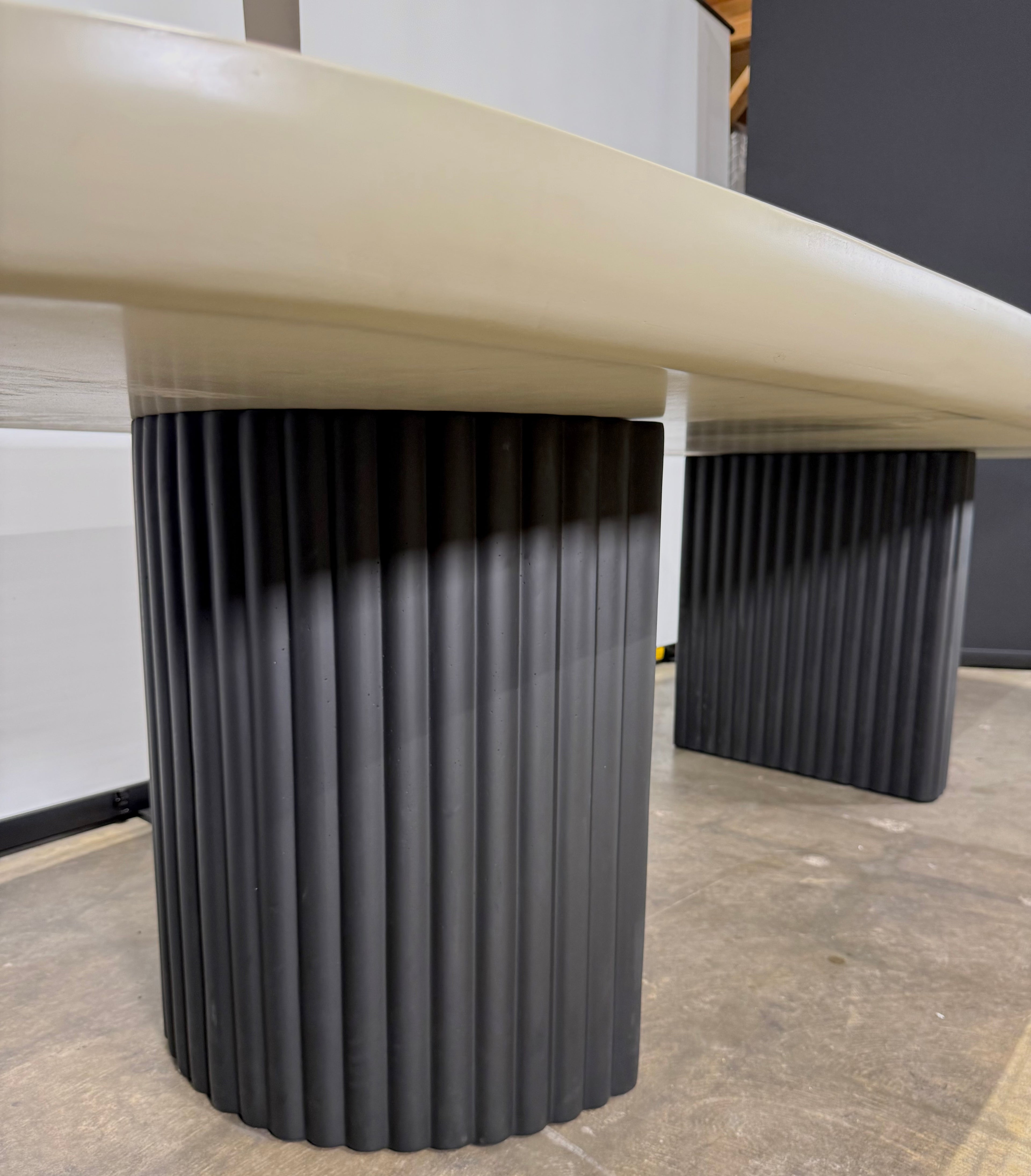 Rove Concepts Osten Table