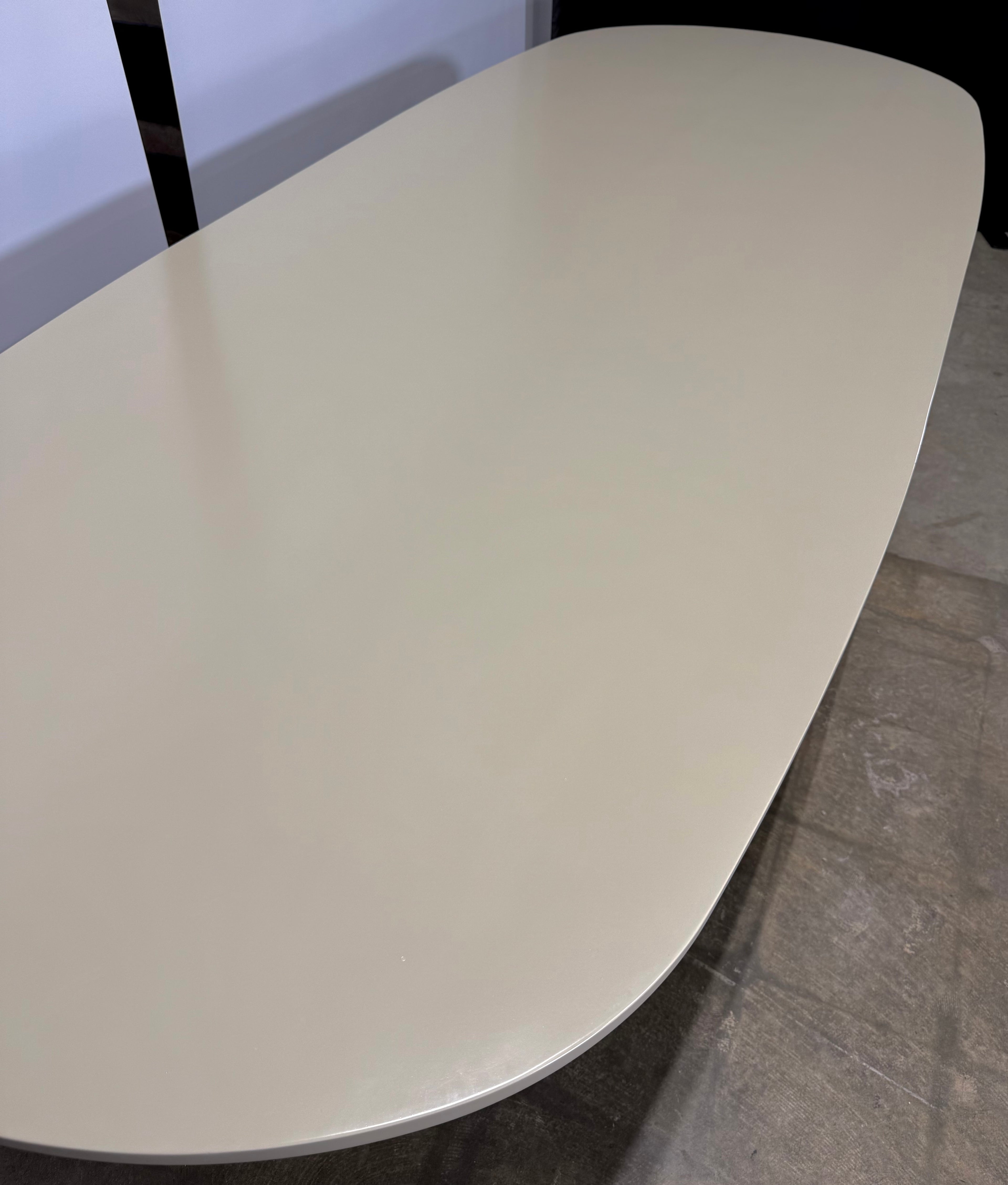 Rove Concepts Osten Table