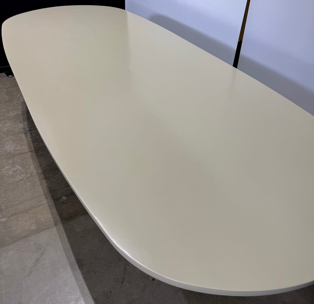 Rove Concepts Osten Table
