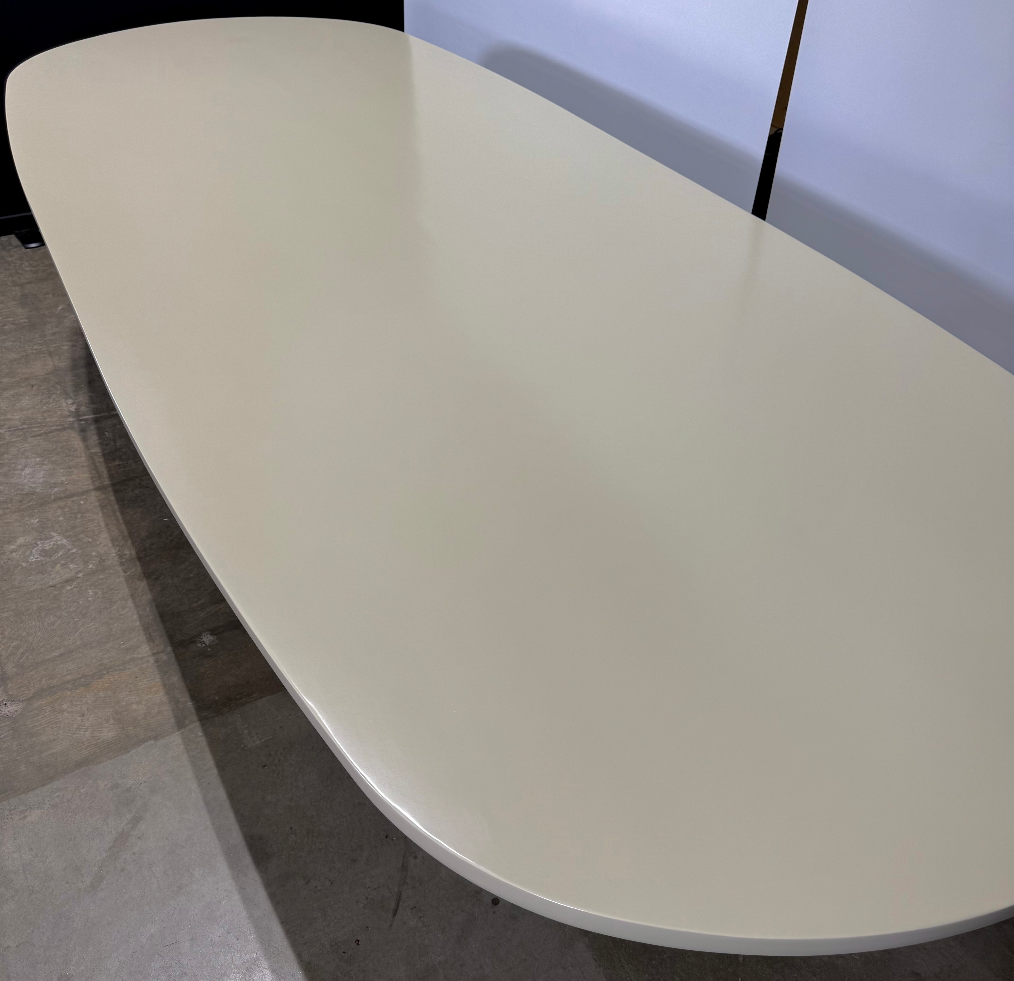 Rove Concepts Osten Table