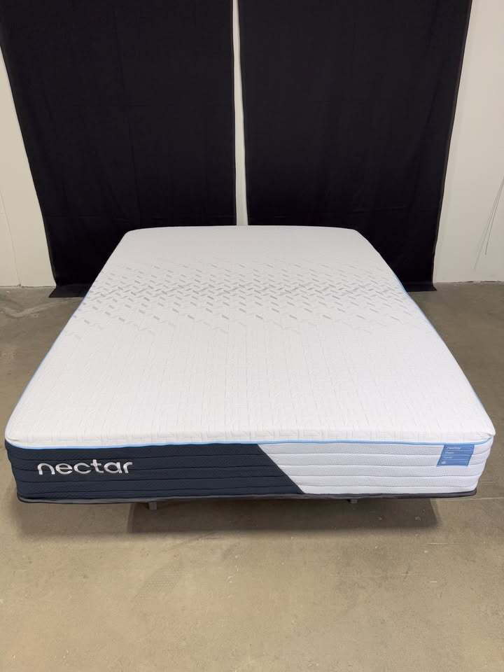 Nectar Classic Hybrid Mattress (Queen)