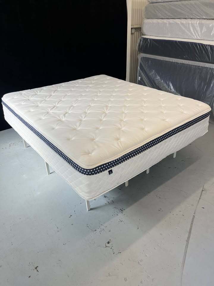The Winkbed Mattress (King, Luxury Firm)