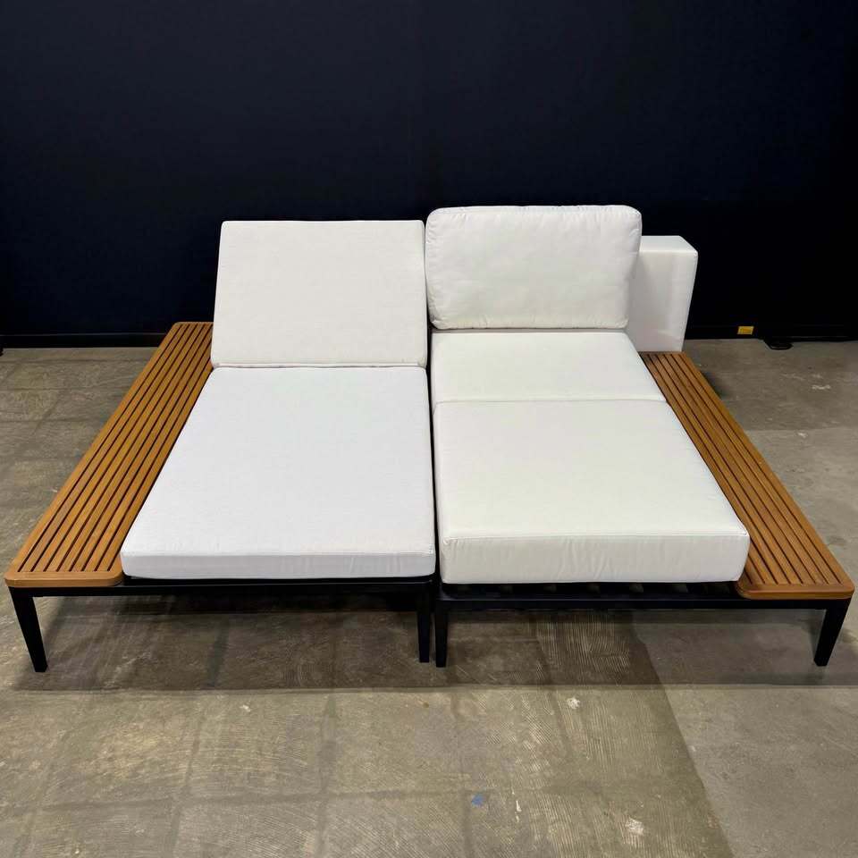 Rove Concepts Francis Outdoor Lounger with Right Chaise (Palisades Color)