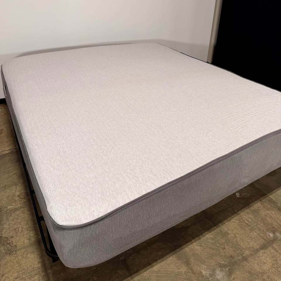 Casper Cooling Select 12" Memory Foam Medium-Firm Mattress (King)