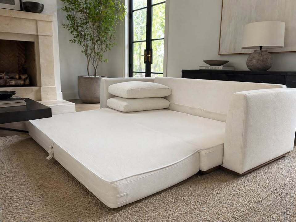 Moe's Rue Sleeper Sofa Off White