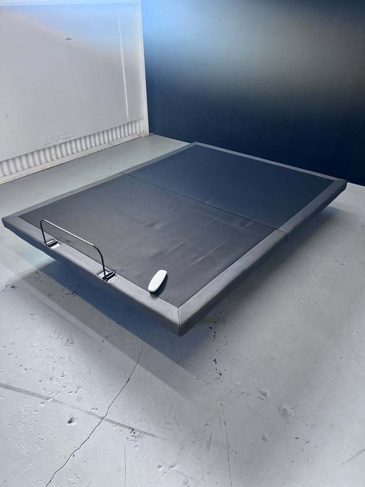 DreamCloud Premier Adjustable Base (Queen)
