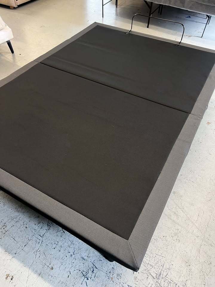 Resident Adjustable Base (Full)