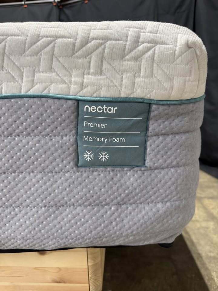 Nectar Premier Memory Foam (King)