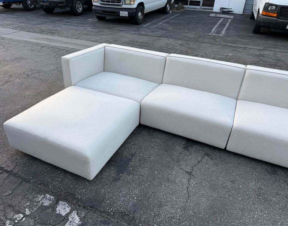 Rove Concepts Arya Modular Sectional (Modern Felt, Alesund)