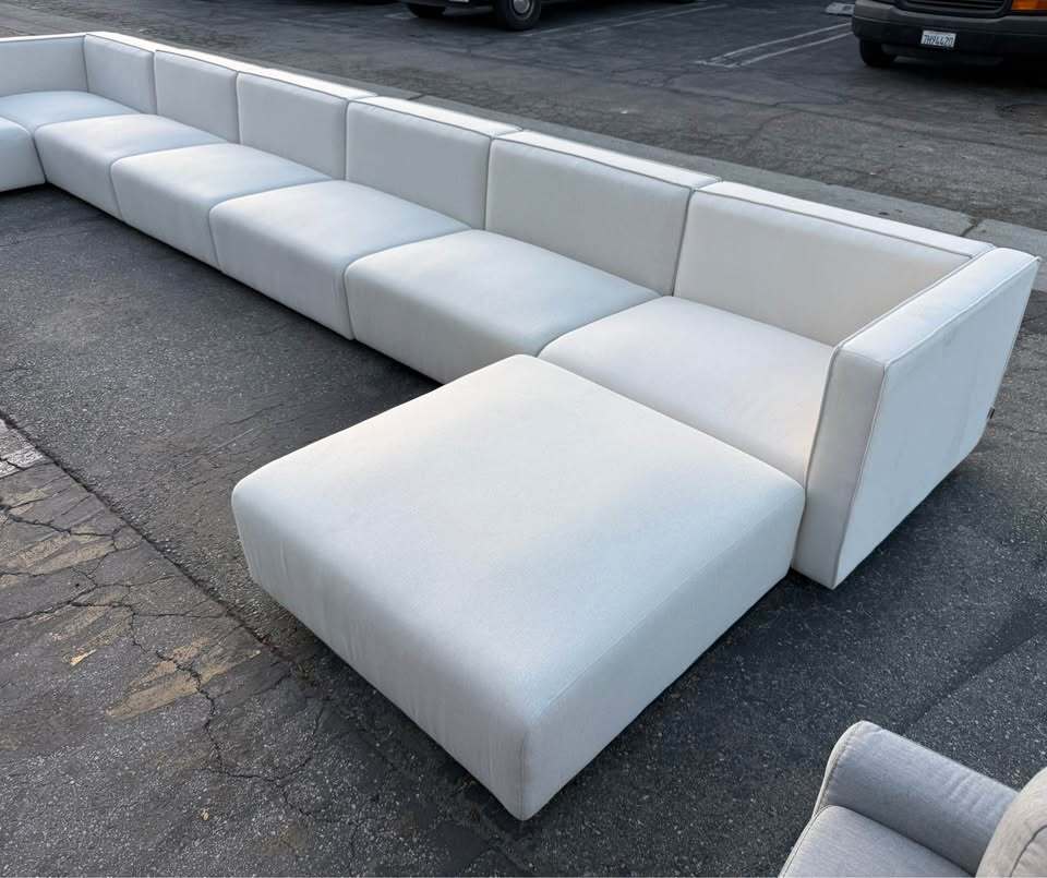 Rove Concepts Arya Modular Sectional (Modern Felt, Alesund)