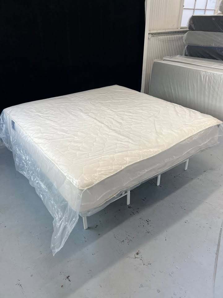 Winkbeds EcoCloud Hybrid Mattress (King)